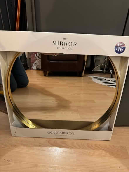 Photo of free Gold framed round mirror (CF23) #1