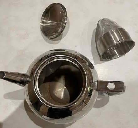 Photo of free Teapot (Fleetville AL1) #1