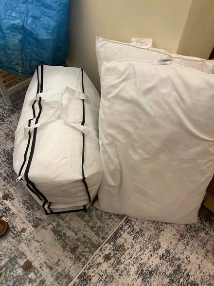 Photo of free King sized duvet and 2 pillows (G43) #1