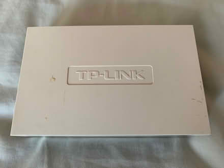 Photo of free TP-Link 5 port 10/100 Mbps Switch (Palmer Park RG1) #1