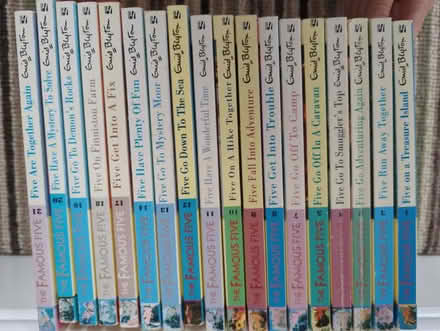 Photo of free Famous five books (Kenpshott RG22) #1