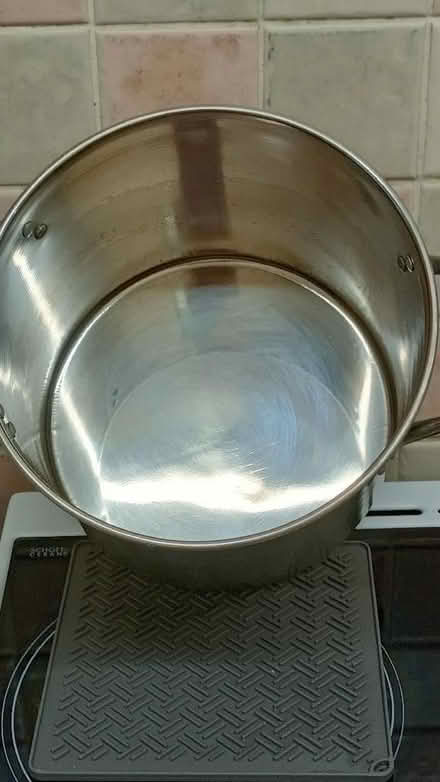 Photo of free Large saucepan (Girlington BD8) #2