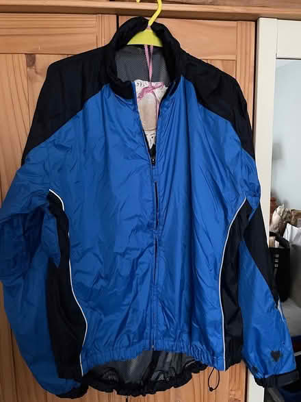 Photo of free Cycling jacket large men’s (Nailsworth) #2