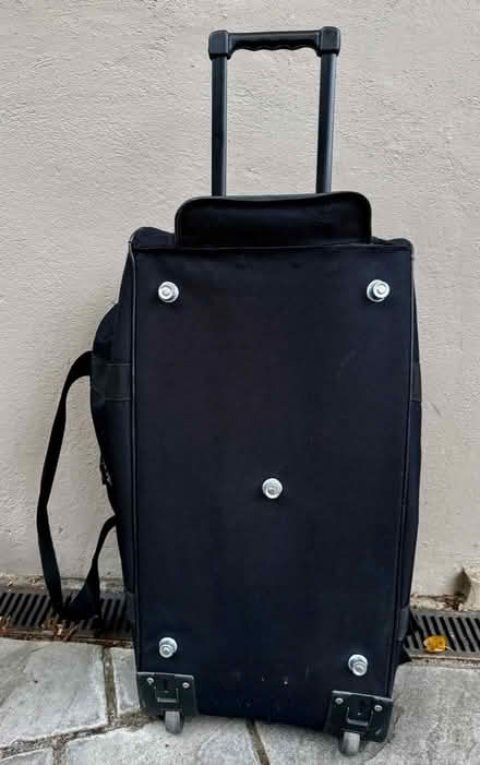Photo of free Large wheelie duffle bag (SE15 Peckham) #1