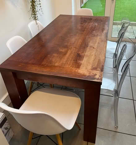 Photo of free Kitchen table (SW17) #1