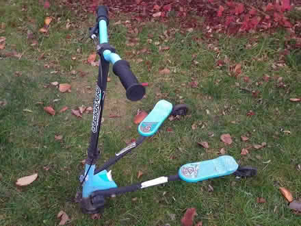 Photo of free Kids scooter (Crosspool S10) #2