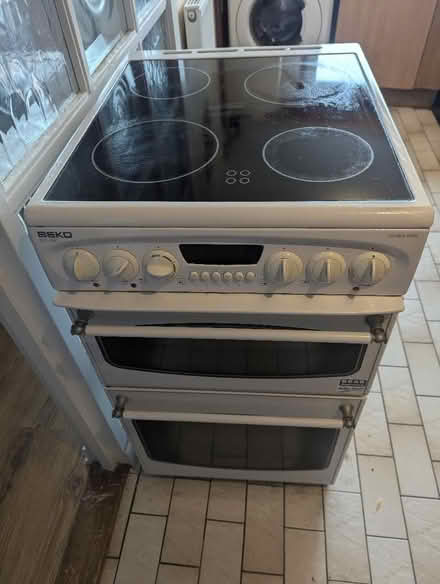 Photo of free Electric Oven with Hob (Leith EH6) #1