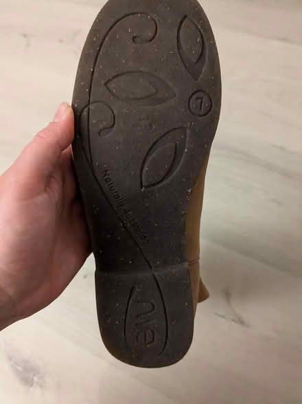 Photo of free women's suede boots, 7 (Cherry Chase) #3