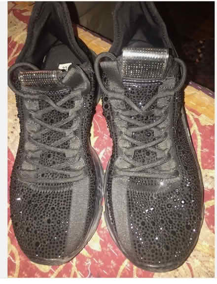 Photo of free Steve Madden sneakers size 8/9 (Washington Heights 169th) #1