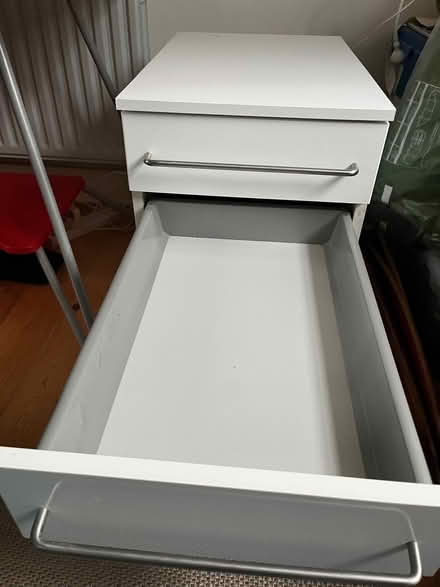 Photo of free Ikea kitchen unit WR5 (Red Hill WR5) #2
