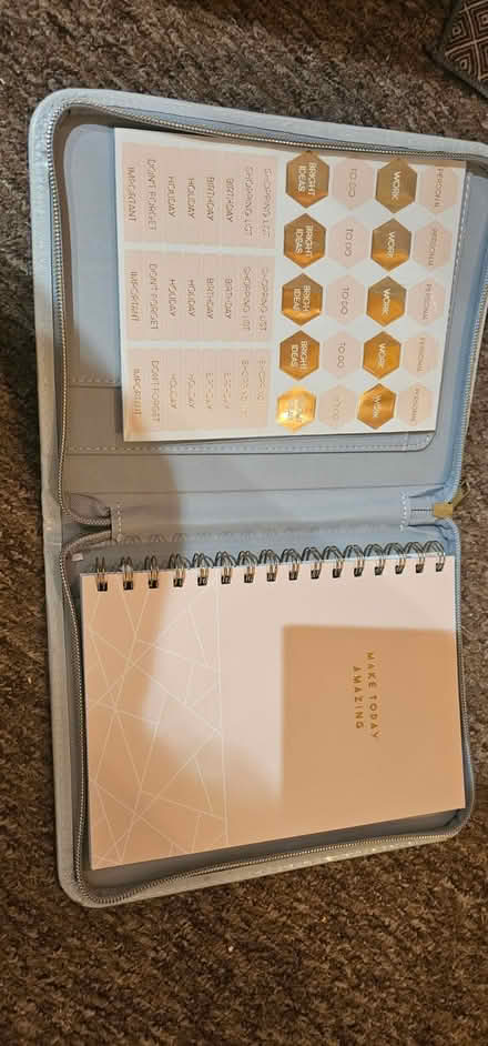 Photo of free Kids organiser (TQ14) #1