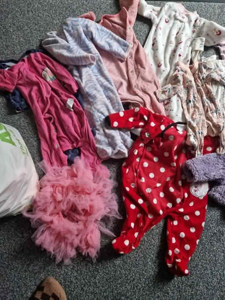 Photo of free Baby clothes bundle (Ng3) #3