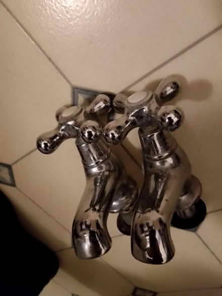Photo of free H/C chunky sink taps (CT9) #1
