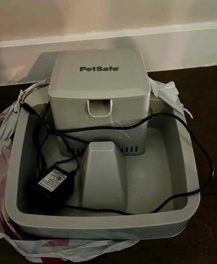 Photo of free Kitty water fountain (Park view\Petworth) #1