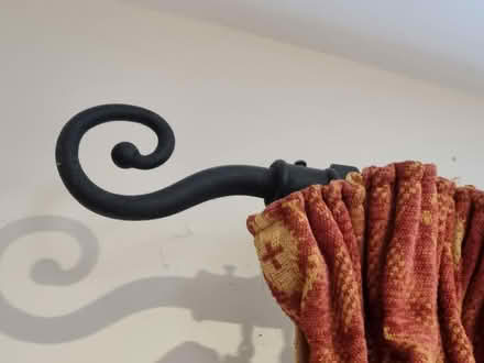Photo of free 2 x telescopic curtain poles vgc (wallingford..wantage road) #1