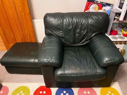 Photo of free Three seater sofa leather (SM4 lower morden) #2
