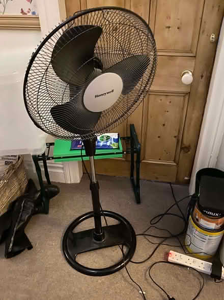 Photo of free Honeywell pedestal fan (Greenhill S8) #1