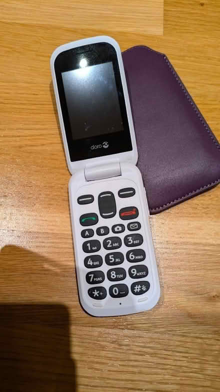 Photo of free Doro 2404 large button basic mobile phone (Cutteslowe OX2) #3