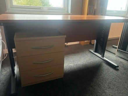 Photo of free Desk and Drawers (Dukinfield SK16) #1