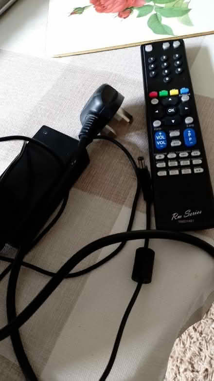 Photo of free Tv (Leigh Sinton WR13) #2