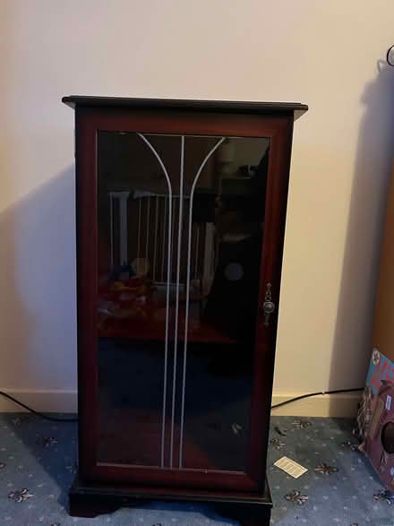 Photo of free Glass fronted record cabinet (Chipping Norton OX7) #1