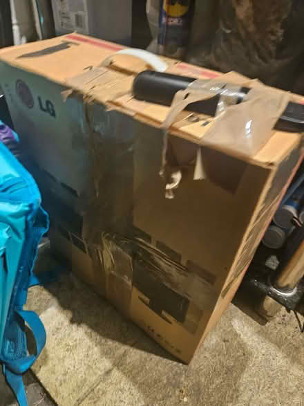Photo of free Small TV (South Croydon CR2) #1