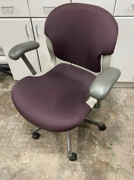 Photo of free Office chair (Roncesvalles) #1