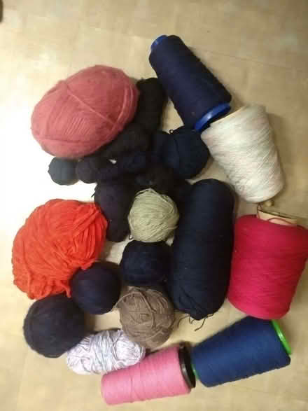 Photo of free mixed yarn (Upper Bangor LL57) #1