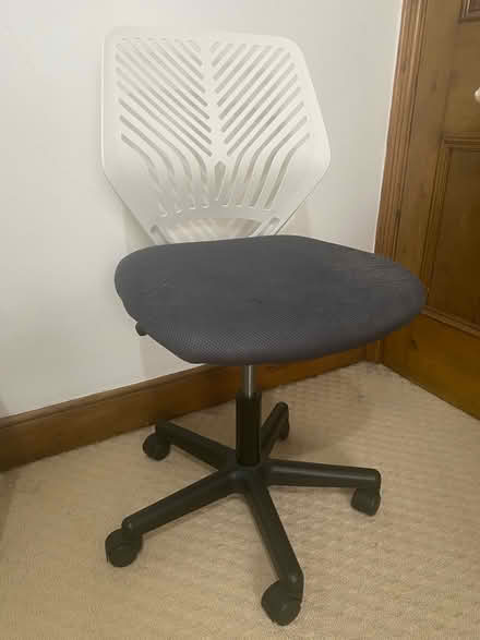 Photo of free Desk / Office Chair (Kendal LA9) #2