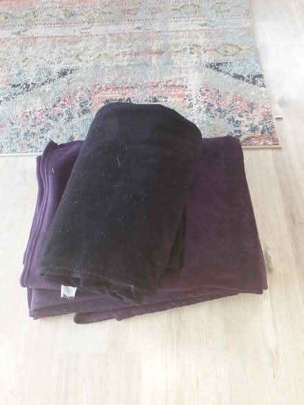 Photo of free Large velour blankets (CT3) #2