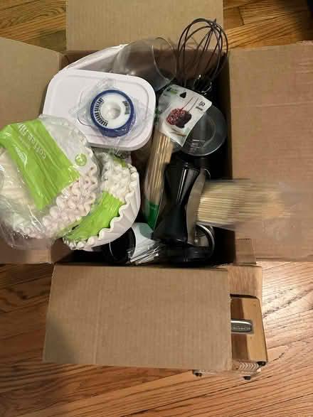 Photo of free Box of assorted kitchen things (Upper Brookland) #1