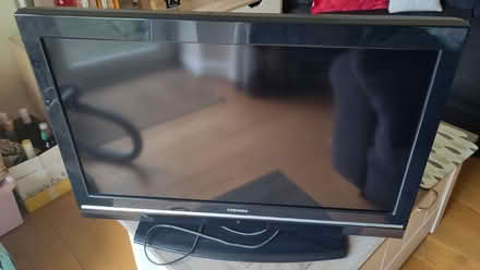 Photo of free Toshiba 32in TV (Kendal LA9) #1