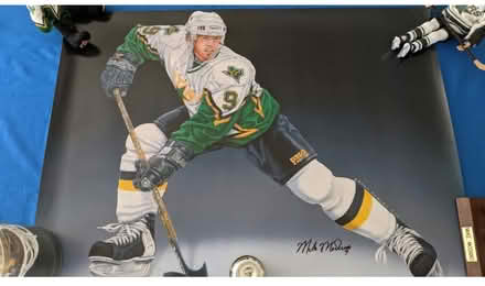 Photo of free Mike Modano poster (Capitol Hill -west) #1