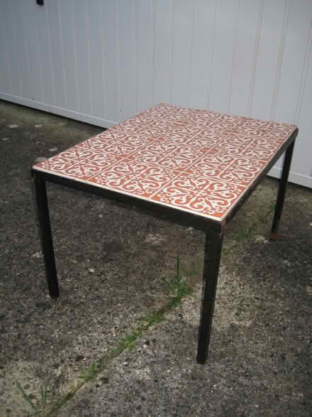 Photo of free Coffee table. (Aldwick PO21) #1