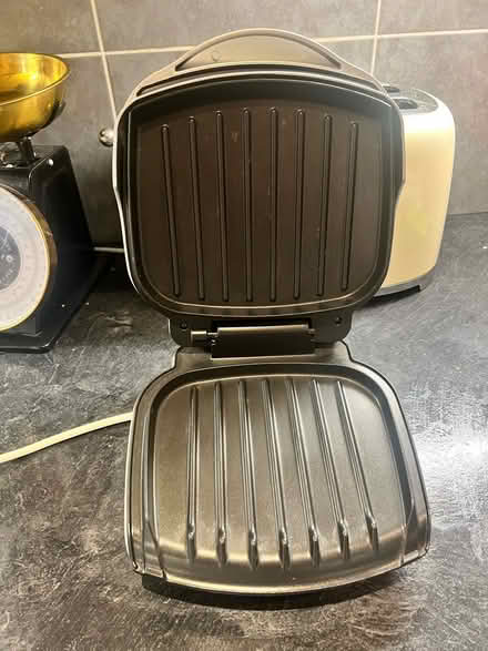 Photo of free George Foreman mini grill (Gordon Hill EN2) #2