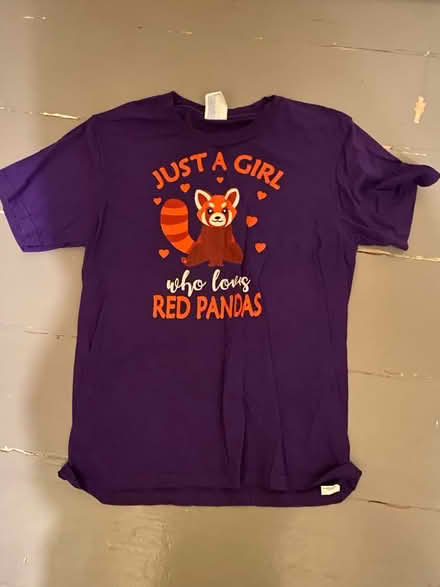Photo of free Girls T shirt (Barnsbury N1) #1