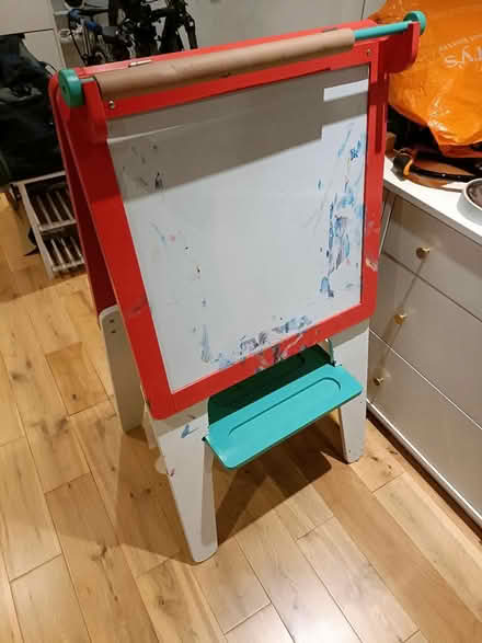 Photo of free Child's Easel (Welwyn Garden City) #2