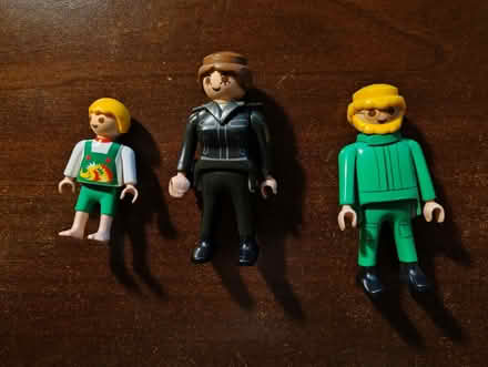Photo of free 3 Playmobile figures (Top Amersham HP6) #1