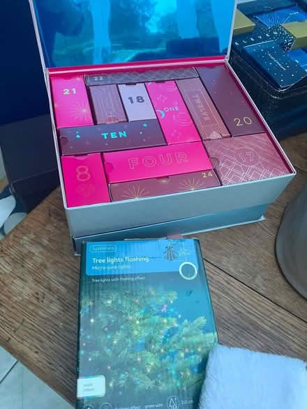 Photo of free Christmas Advent Gift Box Lights (Addlestone KT15) #2
