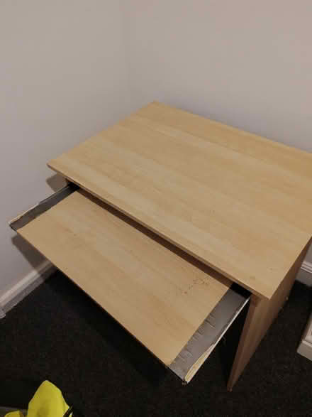 Photo of free Desk (Yardley) #2