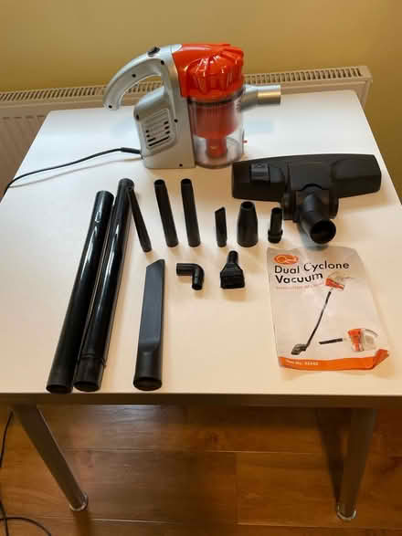 Photo of free Que st vacuum cleaner (Danbury) #1