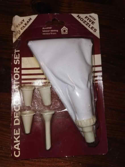 Photo of free Cake piping set (The Nurserylands TW12) #1