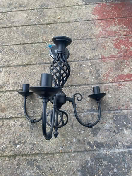 Photo of free Light fiting (Sunbury on thames) #1