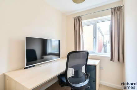 Photo of free Desk & chair (Moredon SN2) #1