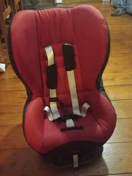 Photo of free Britax Romer car seat 9-18kgs (HP13 Terriers near RGS) #1