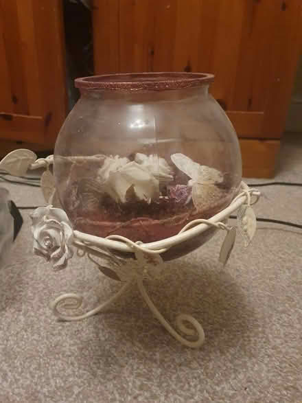 Photo of free Fish bowl ornament (Becontree RM8) #1