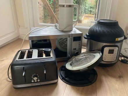 Photo of free Old kitchen devices to clean/fix/use parts (Ravenscourt Park W6) #1