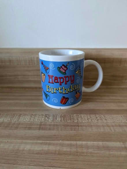 Photo of free Happy Birthday mug (Palatine) #1