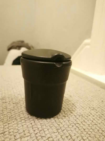 Photo of free Car ashtray (Vale LA1) #3