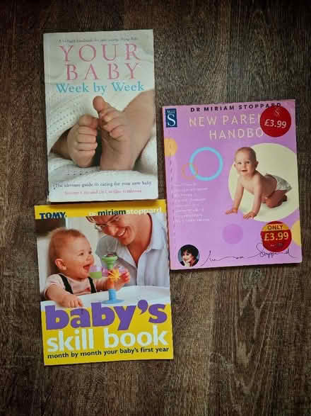 Photo of free Baby development books (Old Woking GU22) #1